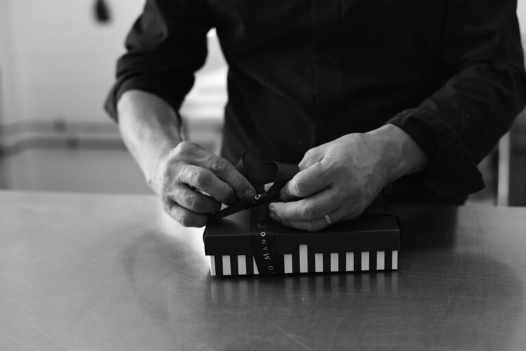 Deb-and-bien-Dello-mano-DSC_5245_